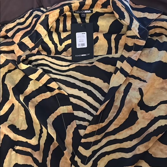 Dress - Picture 3 of 3